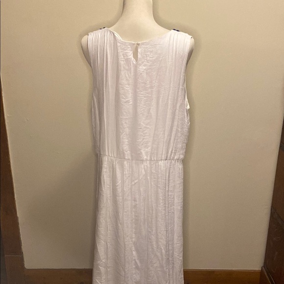 AGB Elegant White Dress with Blue Accents - Picture 6 of 8